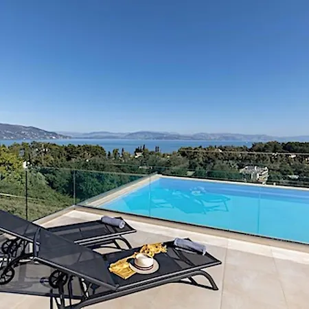 Villa Giem: Secluded Seaside Elegance With Private Pool